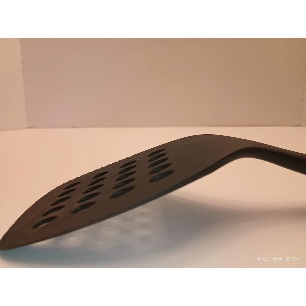 Goodful Slotted Turner Spatula, Black/Gray, Handle, Solid Pattern. NICE!